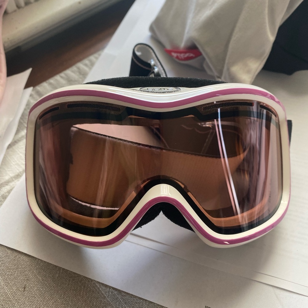 Bolle Pink and White Women's ski goggles